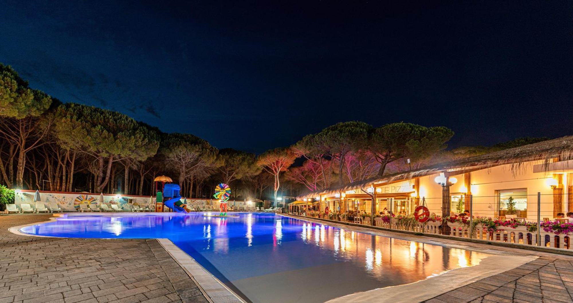 Arcobaleno Village H Marina Di Bibbona Extérieur photo